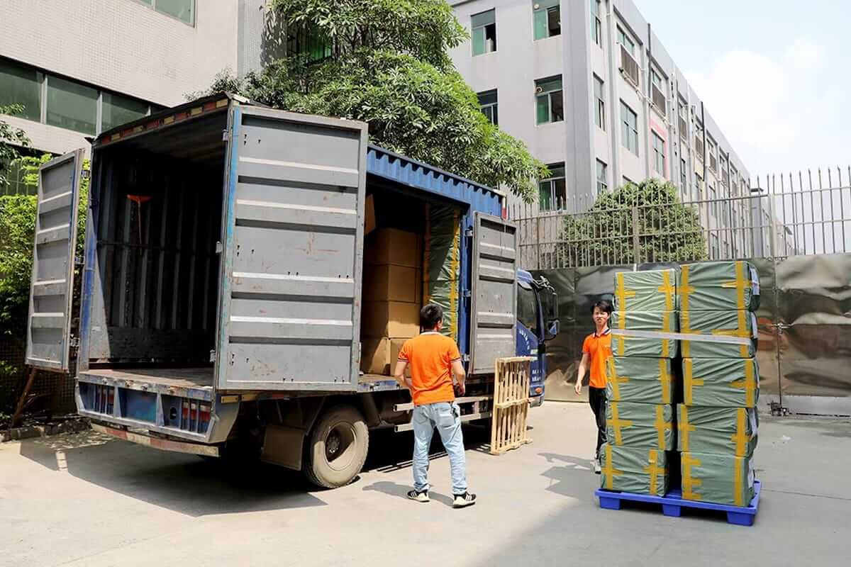 Goods loading in China